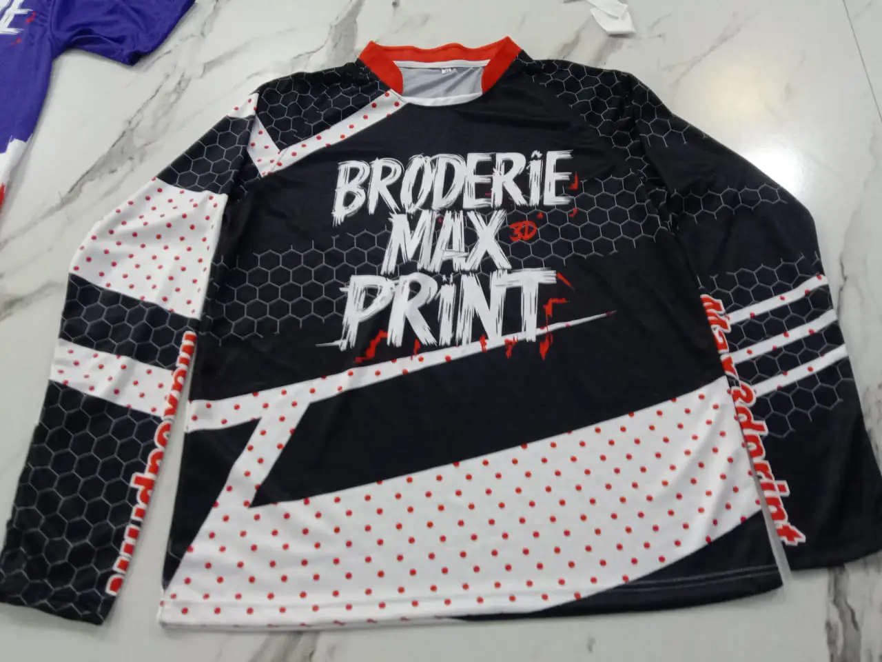 Broderie personnalisée Canada